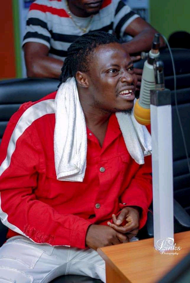 VIDEO!!! Fancy Gadam Goes Crazy In Over Excitements In A Live Radio Freestyle