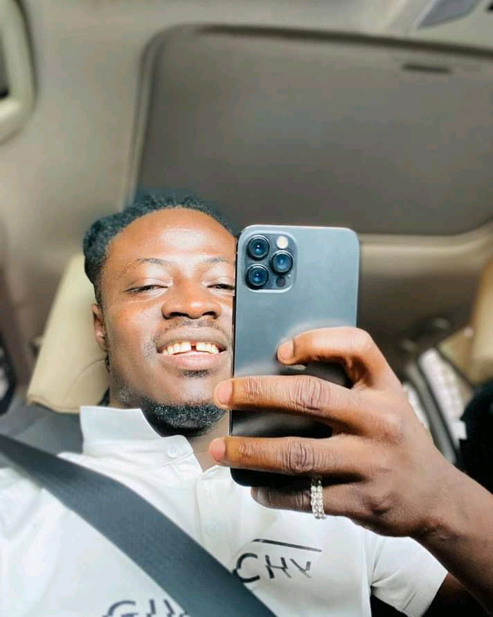 VIDEO!!! Fancy Gadam Sings And Dances To Don Dee Latest Song “Bombala” In His Car