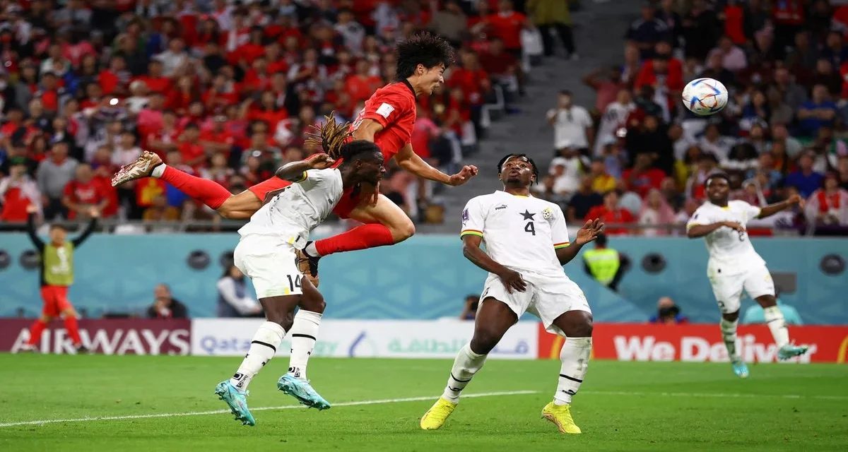 Ghana hold off battling South Korea to win dramatic match