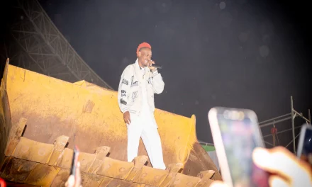 (Watch) Maccasio Makes Another Remarkable Entrance At The Aliu Mahama Sport Stadium For His Glory Album Launch.
